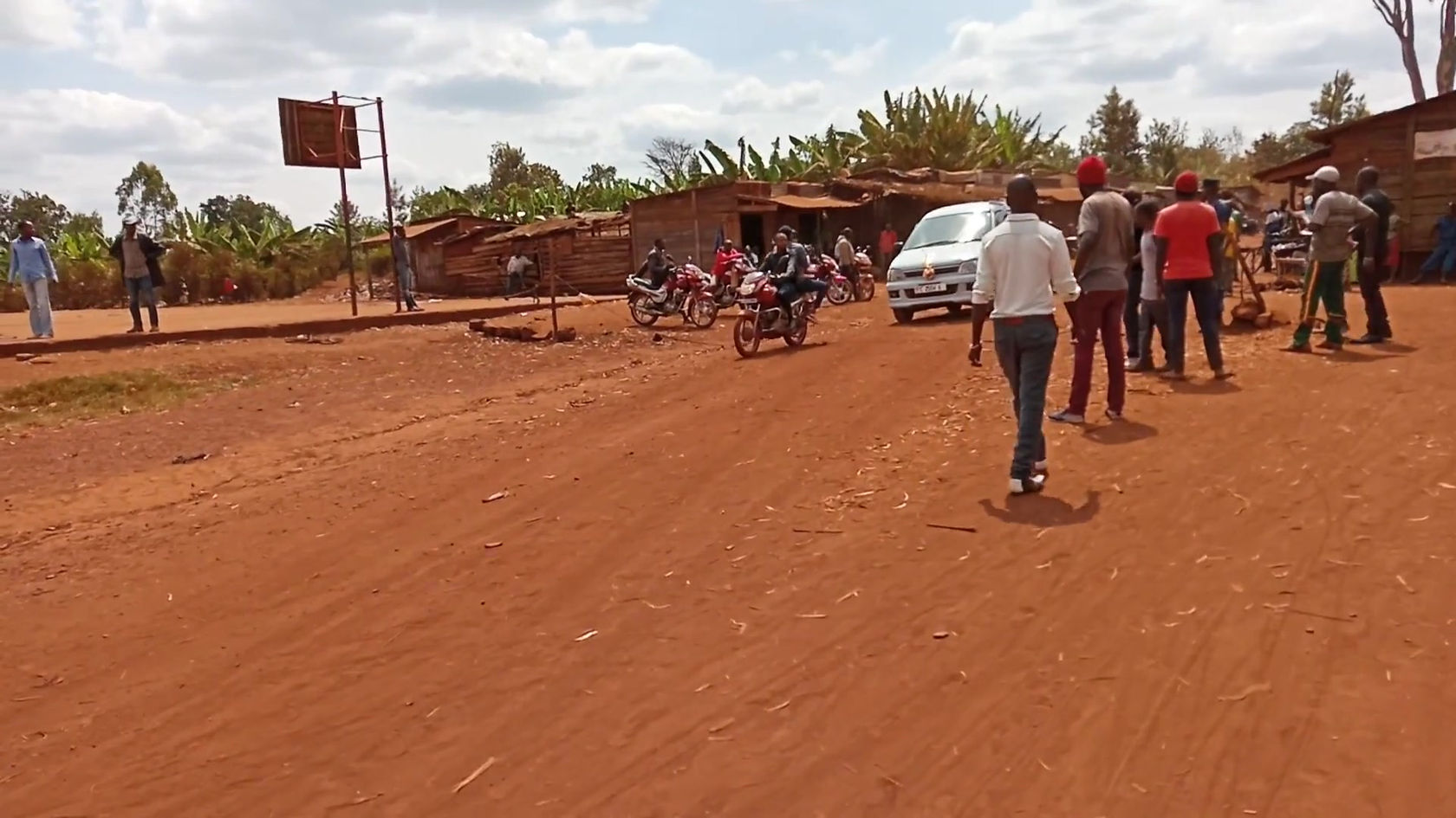 Maziko ga baba Mukome Kabemba (VID_20180626_122137)